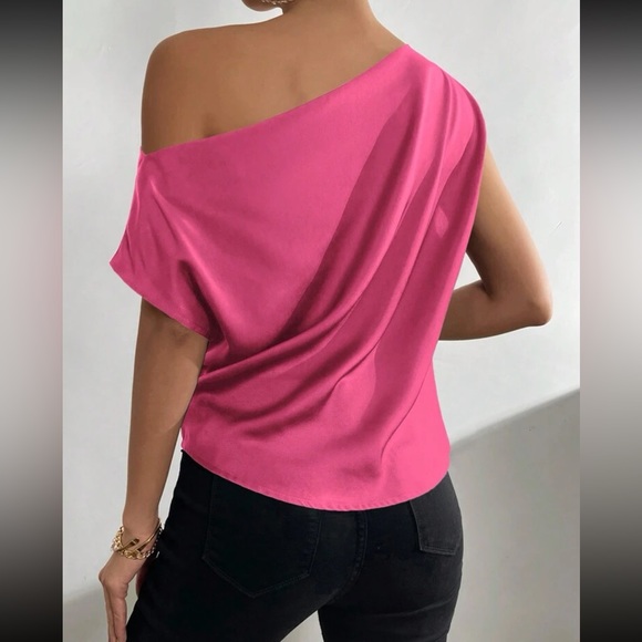 Ruched asymmetrical neck blouse - Picture 13 of 16